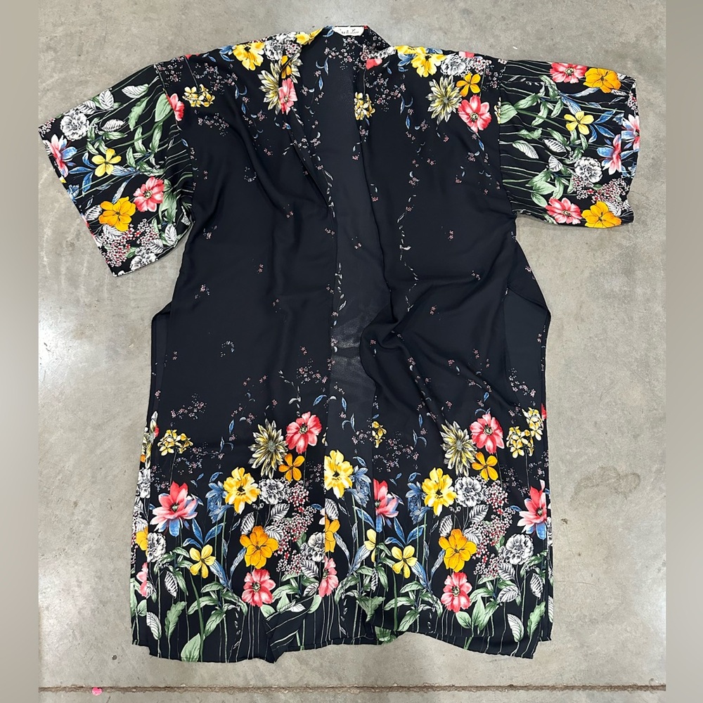 Black floral duster